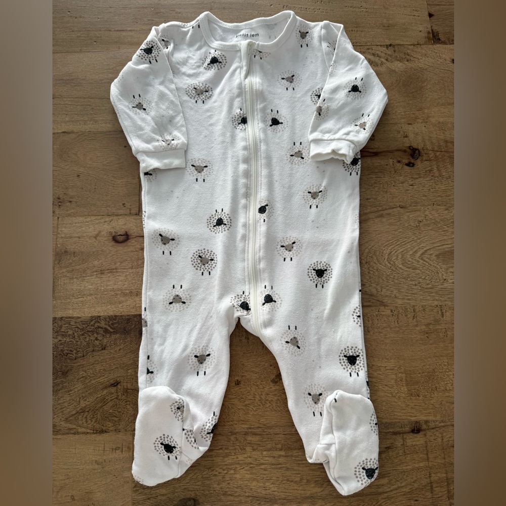 Petit Lem Adorable White Sheep Print Kids One Piece size 6 months footies
